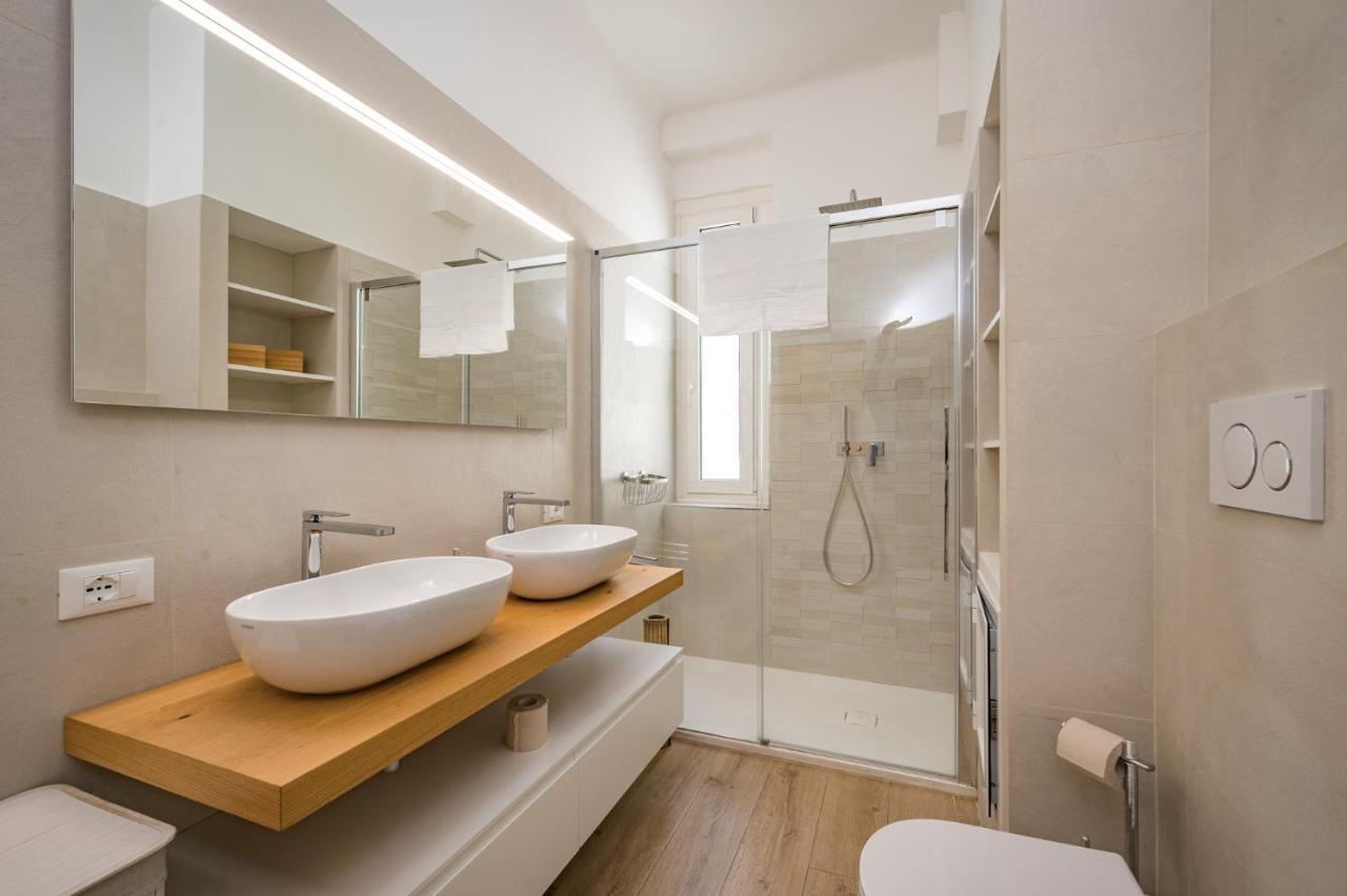 Апартаменты Joivy Penthouse Flat With Terrace Генуя Экстерьер фото